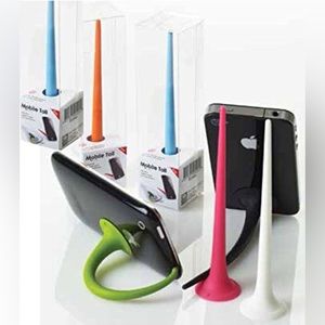 Mobile Tail, yep, that’s right a tail for ur phone – NIB